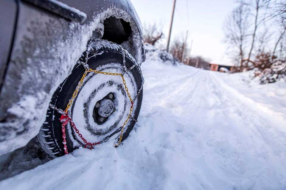 Cuándo usar los neumáticos de invierno y cómo mantenerlos correctamente