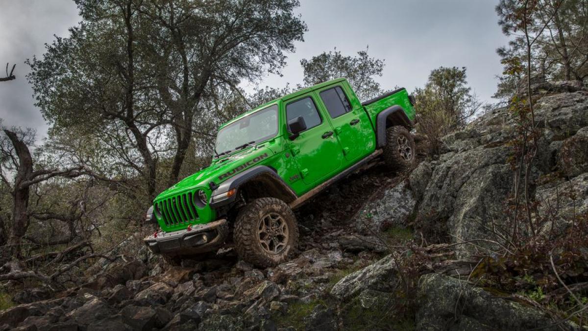 jeep-gladiator-color-gecko-green